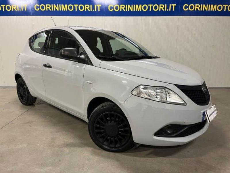 Lancia Ypsilon 1.2 69 CV 5 porte GPL Ecochic Elefantino Blu