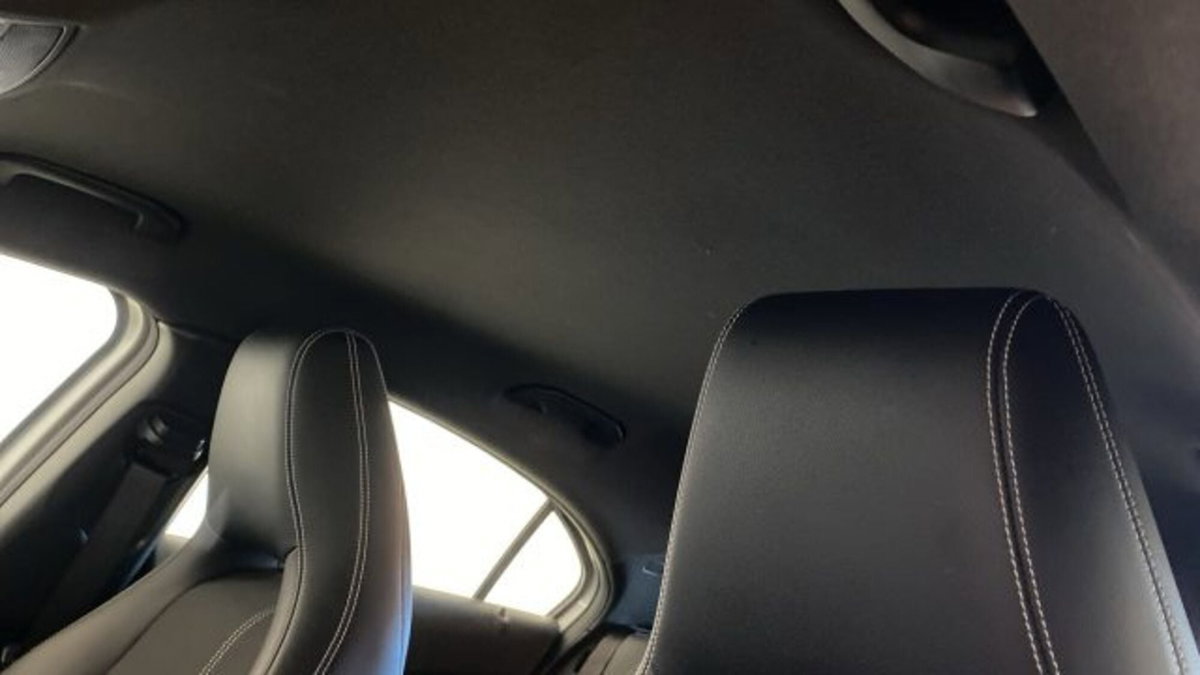 Mercedes-Benz Classe A 200 d Sport (12)