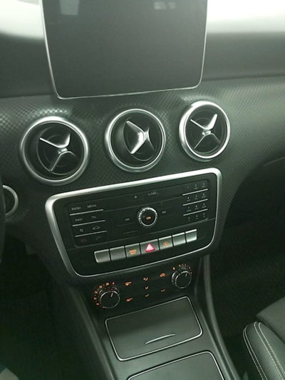 Mercedes-Benz Classe A 200 d Sport (9)