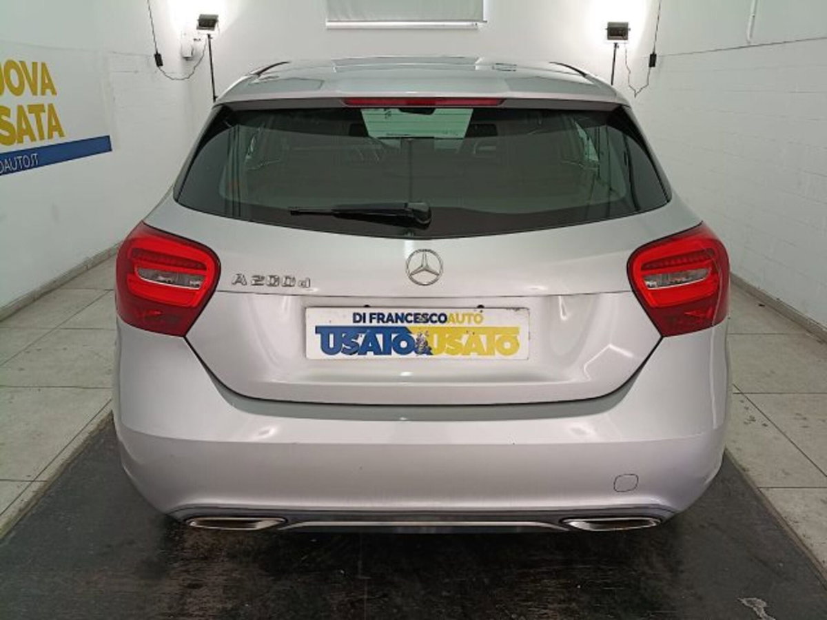 Mercedes-Benz Classe A 200 d Sport (5)