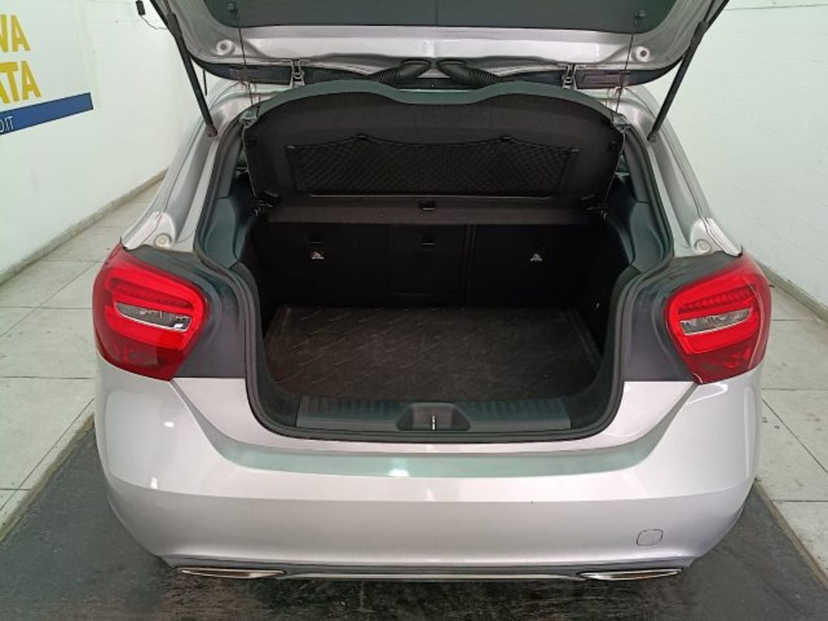 Mercedes-Benz Classe A 200 d Sport (6)