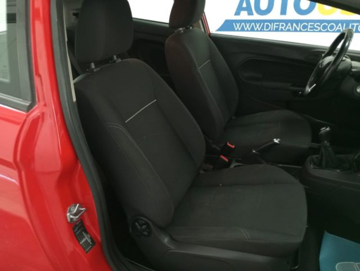 Ford Fiesta Plus 1.5 TDCi 75CV 3 porte (16)