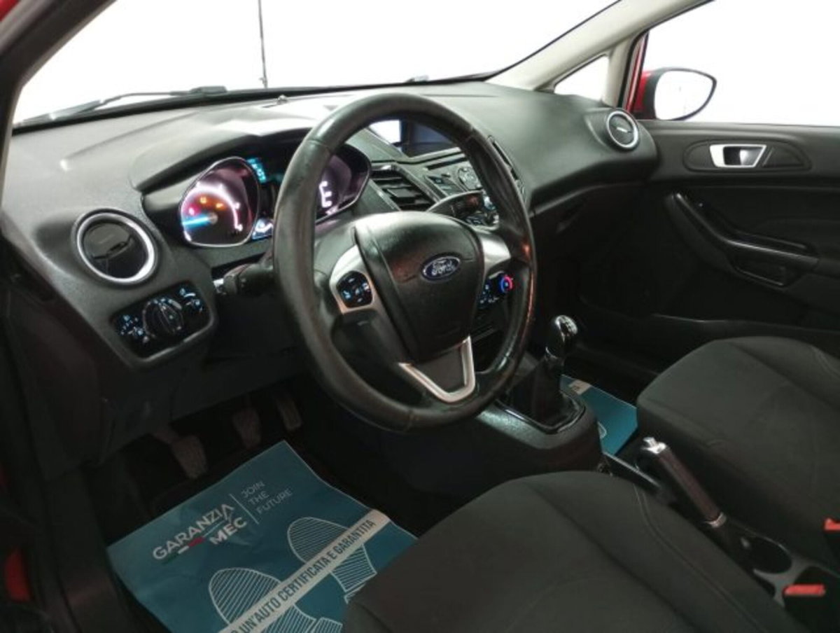 Ford Fiesta Plus 1.5 TDCi 75CV 3 porte (9)