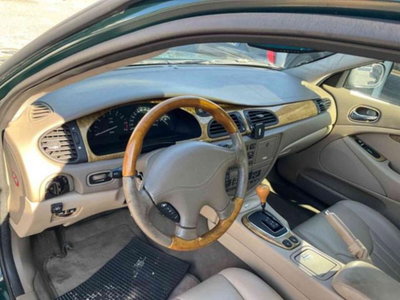 Jaguar S-Type 3.0 V6 Executive (7)
