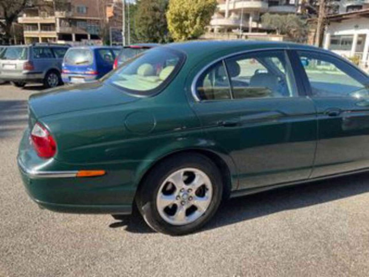 Jaguar S-Type 3.0 V6 Executive (8)