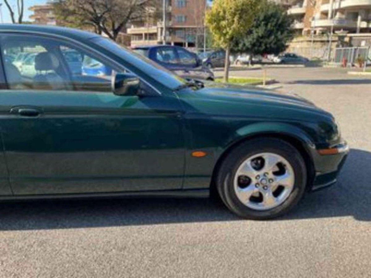Jaguar S-Type 3.0 V6 Executive (9)