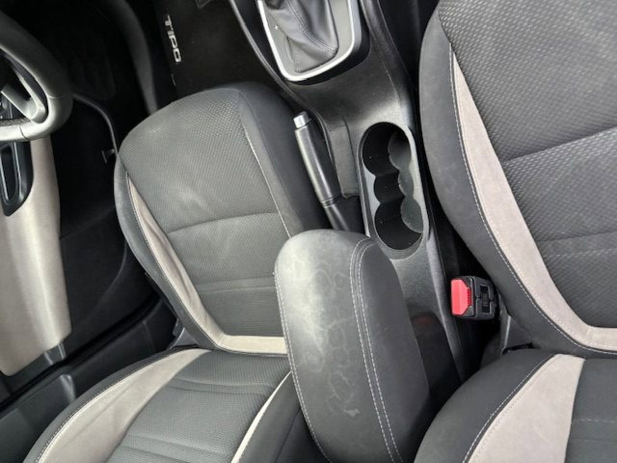 Fiat Tipo Station Wagon Tipo 1.6 Mjt S&S DCT SW S-Design (13)