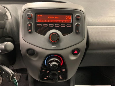 Peugeot 108 72 5 porte Allure (16)