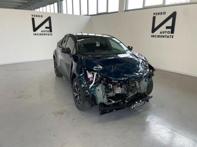 Toyota Toyota C-HR 1.8 hv Lounge fwd e-cvt
