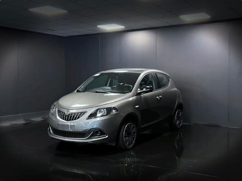 Lancia Ypsilon 1.0 FireFly 5 porte S&S Hybrid Silver Plus