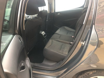 Peugeot 308 1.6 8V HDi 112CV cambio robototizzato 5p. Premium (11)