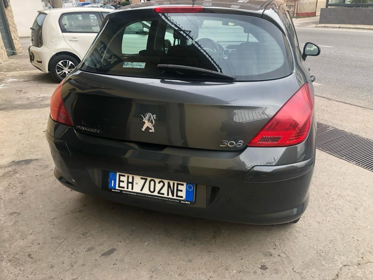 Peugeot 308 1.6 8V HDi 112CV cambio robototizzato 5p. Premium (4)