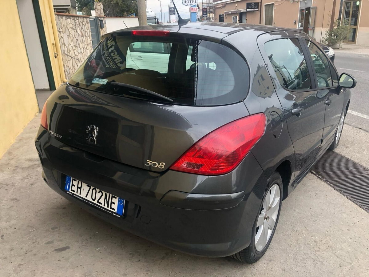 Peugeot 308 1.6 8V HDi 112CV cambio robototizzato 5p. Premium (8)