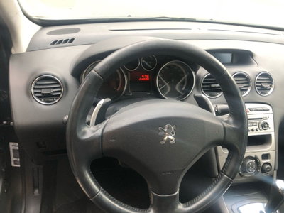 Peugeot 308 1.6 8V HDi 112CV cambio robototizzato 5p. Premium (9)