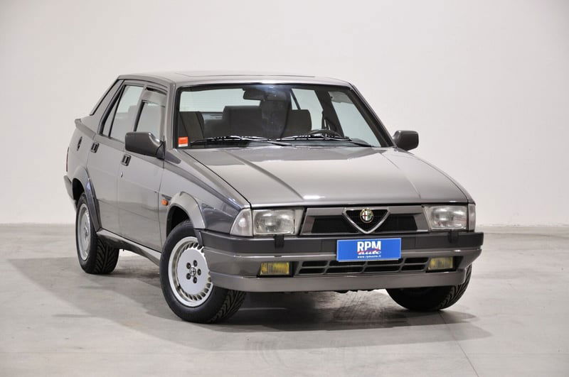Alfa Romeo 75 2.0i Twin Spark