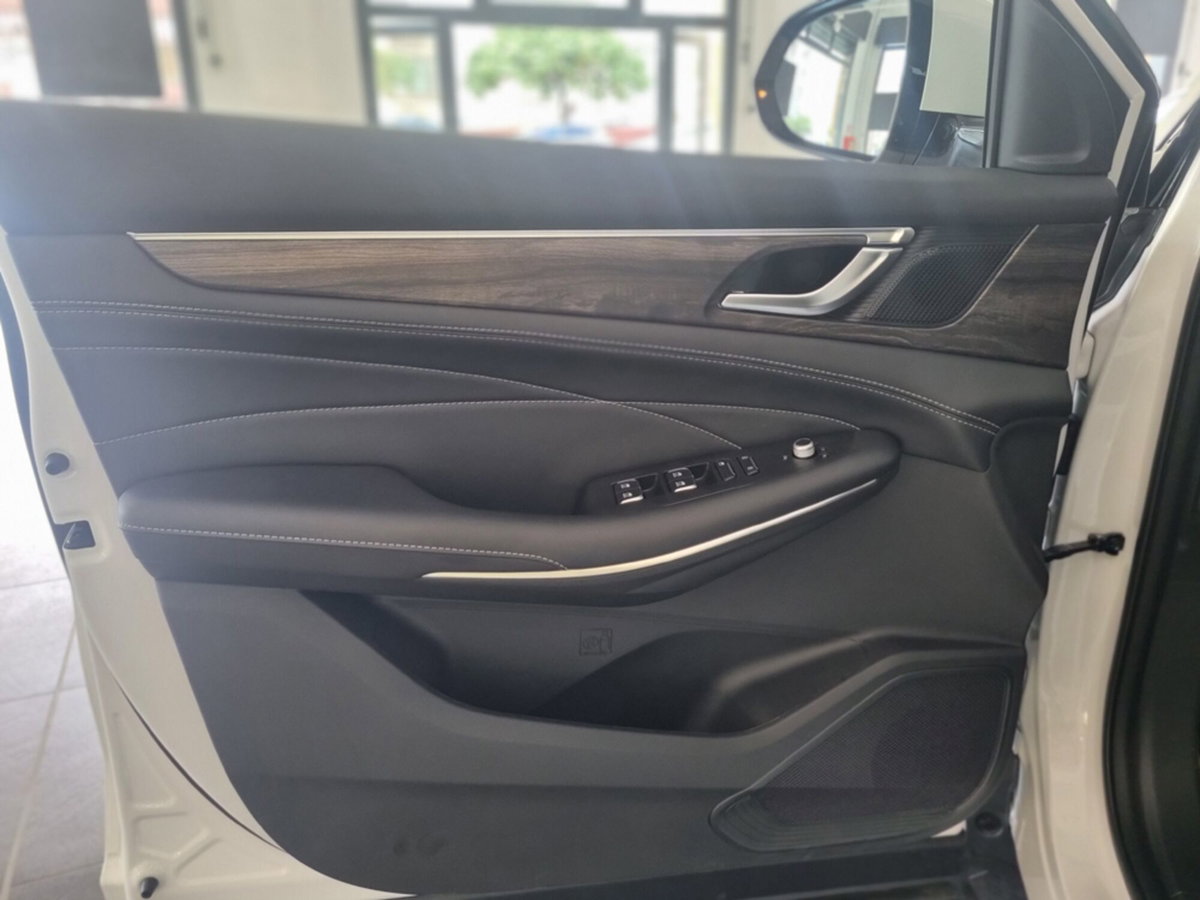 Cirelli Cirelli 4 1.5 turbo Plus dct (16)