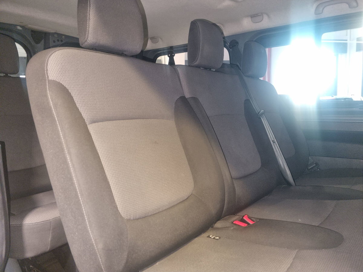 Renault Trafic Furgone T27 2.0 dCi 145CV EDC PC-TN Zen Energy (7)