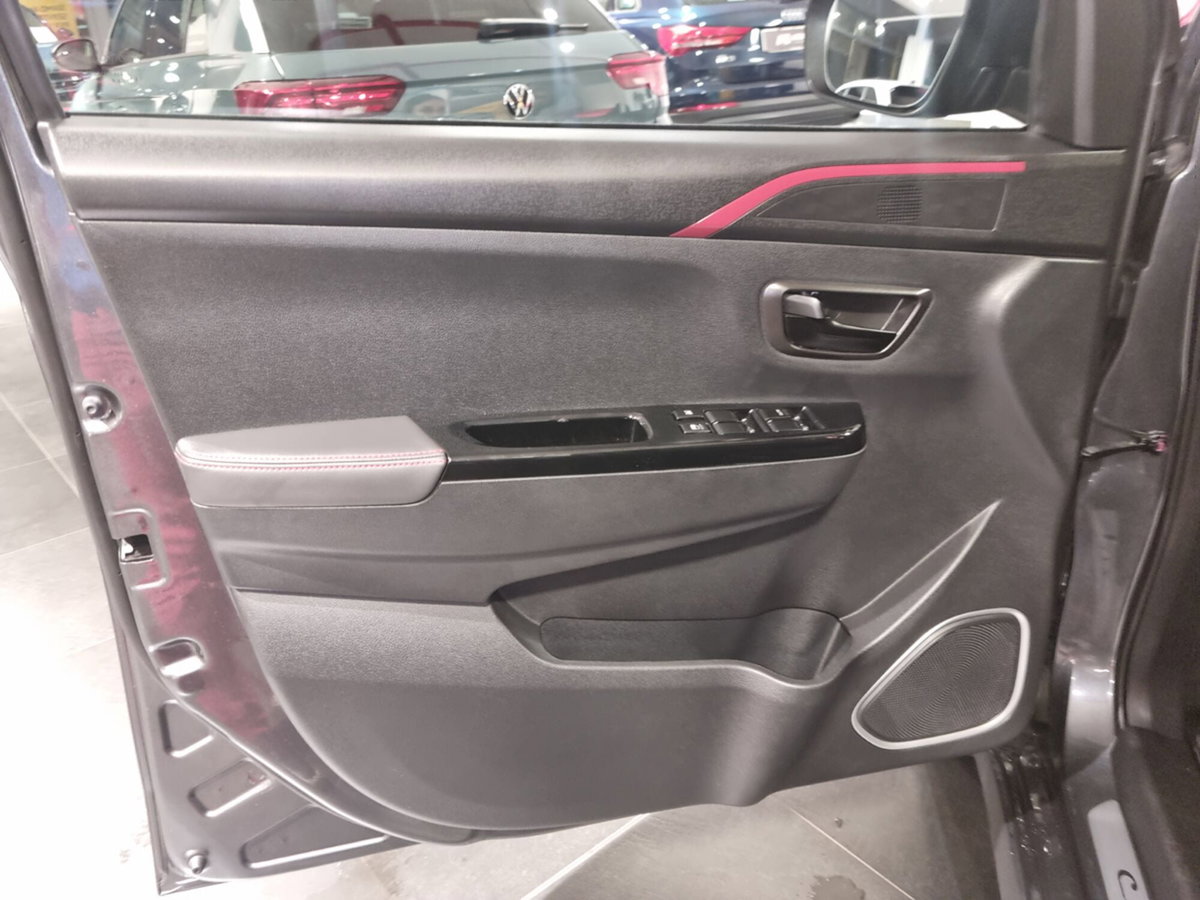 Cirelli Cirelli 1 1.5 Premium 110cv (15)