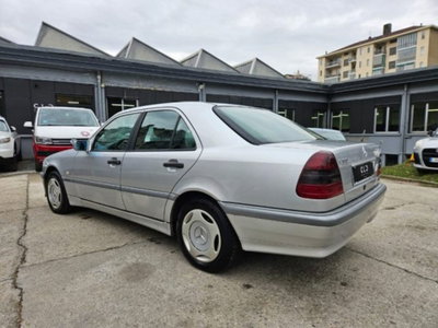 Mercedes-Benz Classe C 180 cat Classic (6)