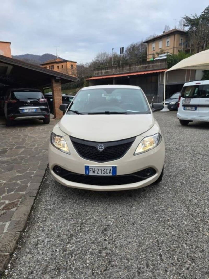Lancia Ypsilon 1.2 69 CV 5 porte GPL Ecochic Elefantino Blu