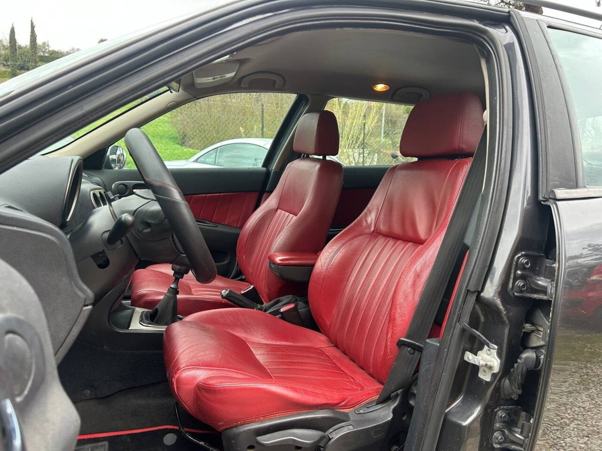 Alfa Romeo 156 SportWagon 1.9 JTD 16V Crosswagon Q4 Luxury (9)