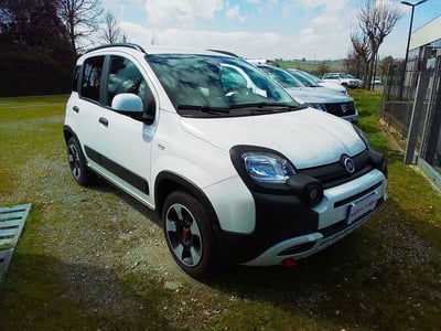 Fiat Panda Cross 1.0 firefly hybrid Cross s&s 70cv 5p.ti usata
