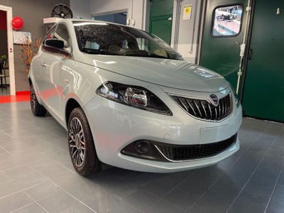 Lancia Ypsilon 1.0 FireFly 5 porte S&S Hybrid Gold Plus usata