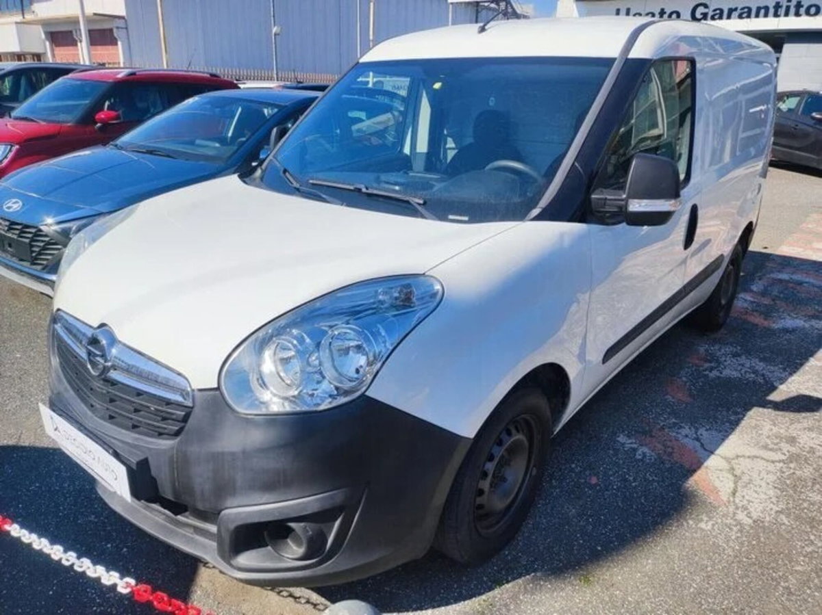 Opel Combo Tour CDTi 105CV PC-TN Blitz N1