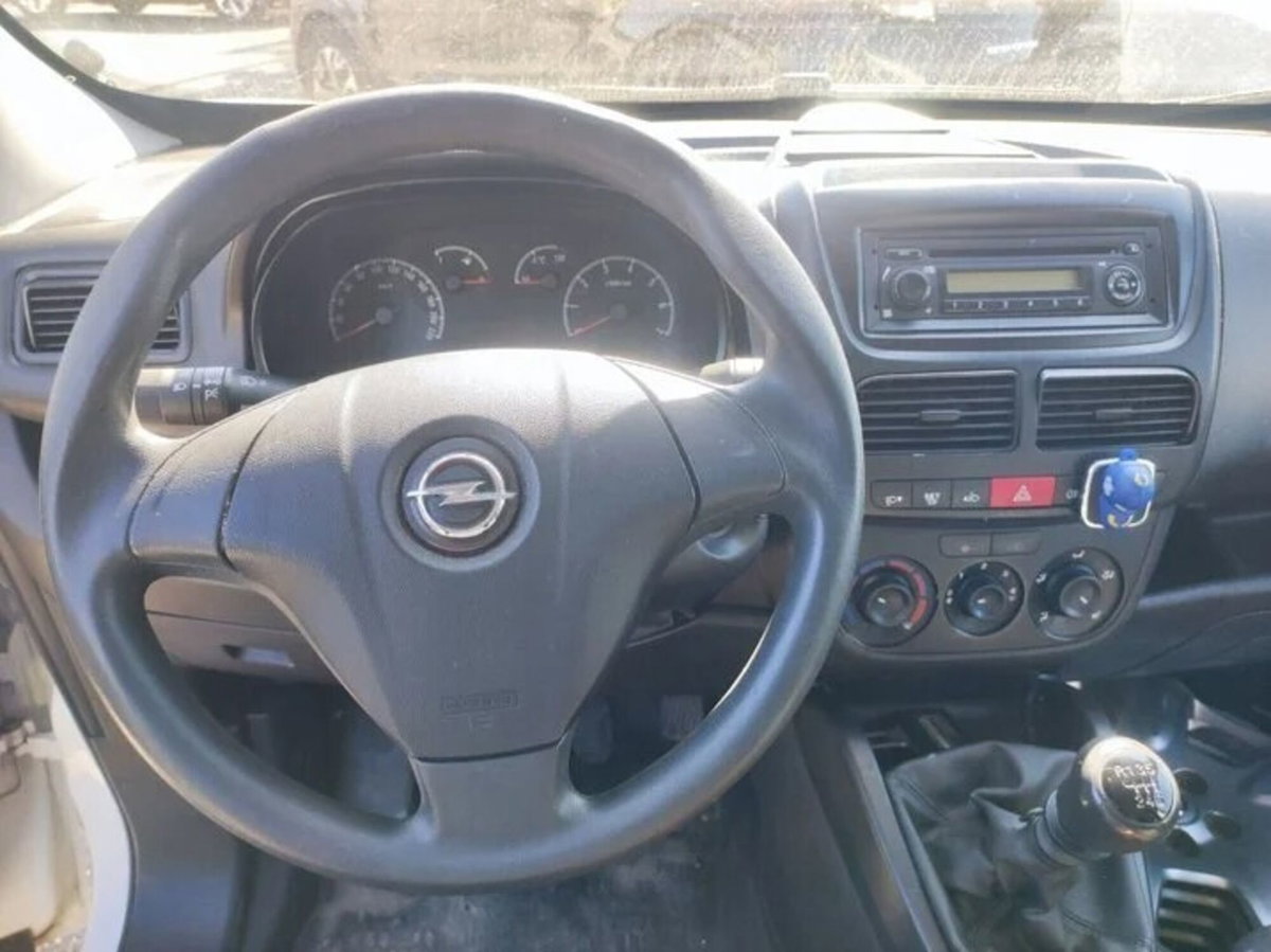 Opel Combo Tour CDTi 105CV PC-TN Blitz N1 (14)