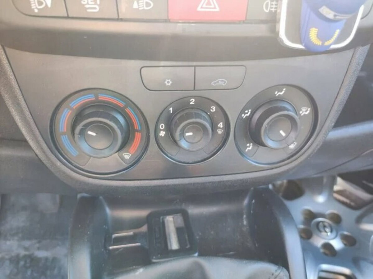 Opel Combo Tour CDTi 105CV PC-TN Blitz N1 (15)