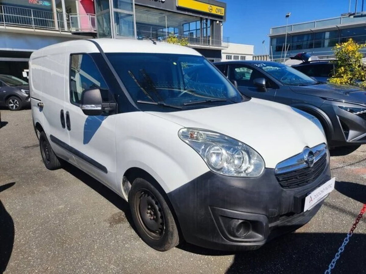 Opel Combo Tour CDTi 105CV PC-TN Blitz N1 (2)