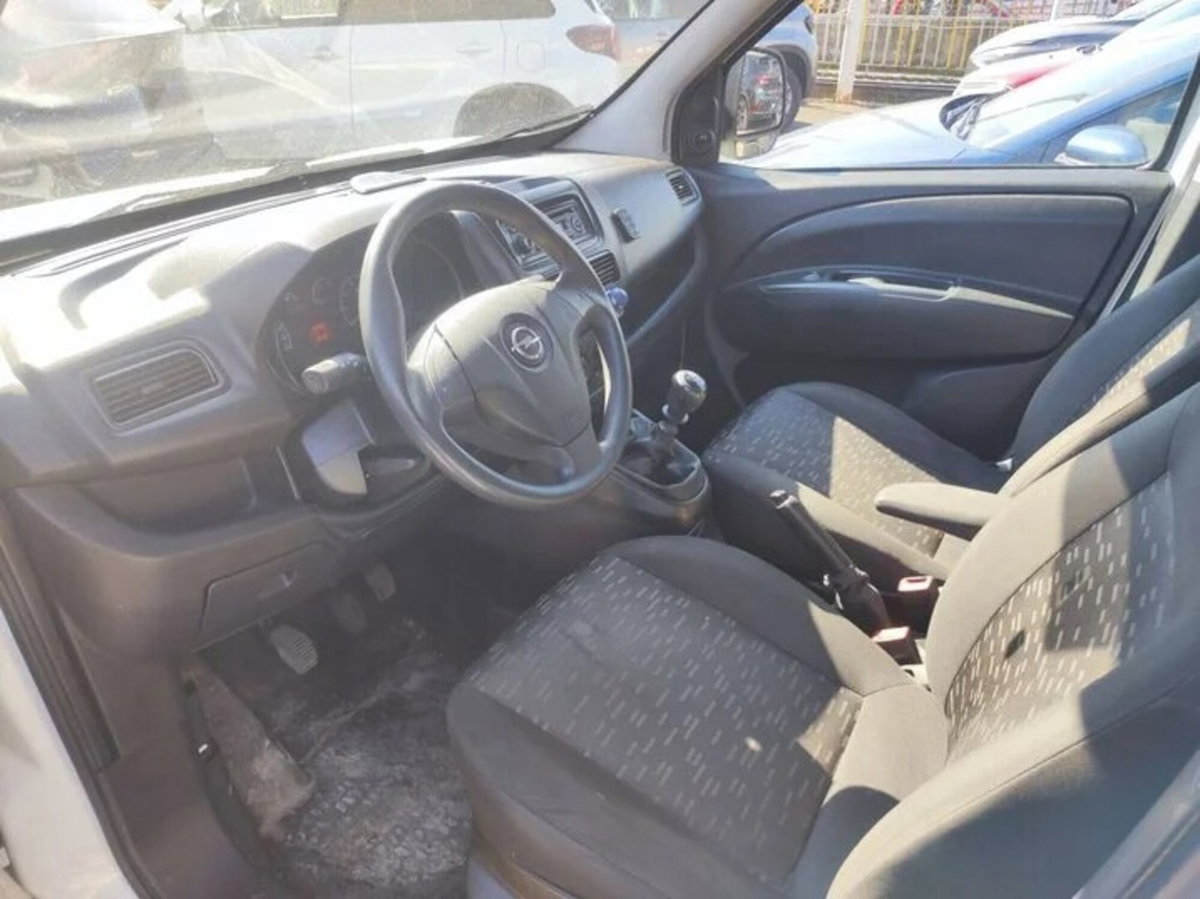 Opel Combo Tour CDTi 105CV PC-TN Blitz N1 (7)
