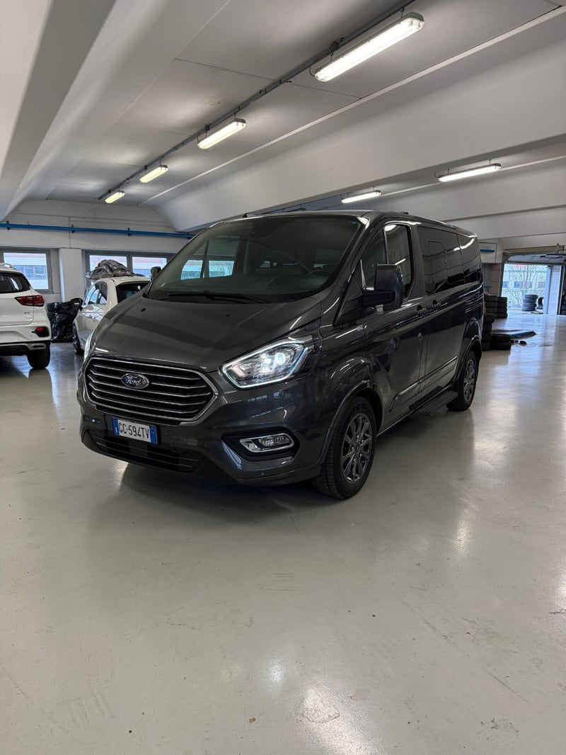 Ford Tourneo Custom 320 2.0 EcoBlue 130CV aut. PC Titanium