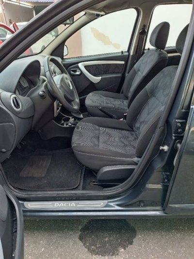 Dacia Sandero 1.4 8V GPL Lauréate (11)