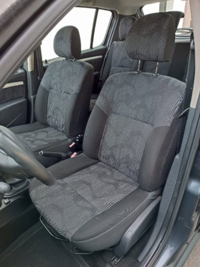 Dacia Sandero 1.4 8V GPL Lauréate (12)