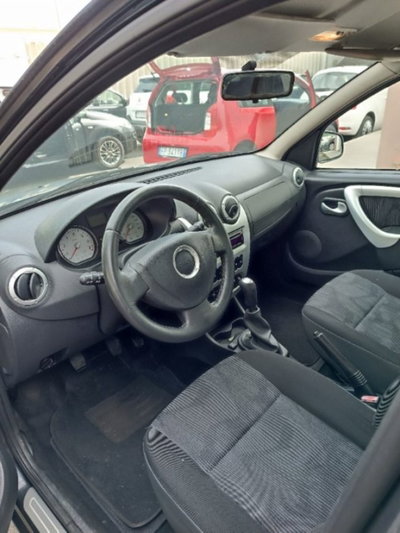 Dacia Sandero 1.4 8V GPL Lauréate (13)