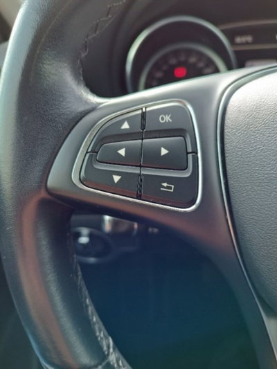Mercedes-Benz GLA SUV 200 d Automatic Premium (19)