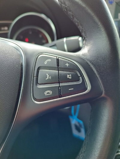 Mercedes-Benz GLA SUV 200 d Automatic Premium (20)