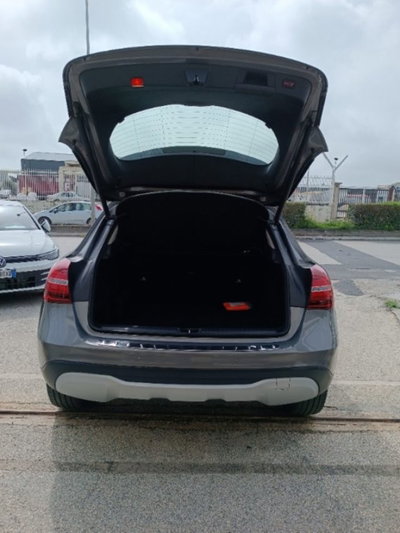 Mercedes-Benz GLA SUV 200 d Automatic Premium (9)