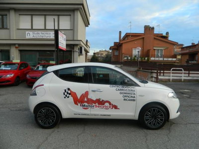 Lancia Ypsilon 1.2 69 CV 5 porte Gold (4)