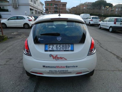 Lancia Ypsilon 1.2 69 CV 5 porte Gold (6)
