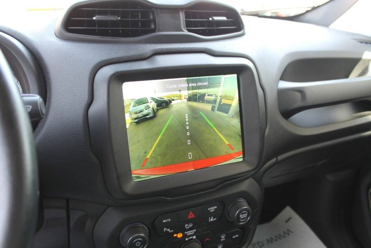 Jeep Renegade 1.6 Mjt DDCT 120 CV Limited (16)