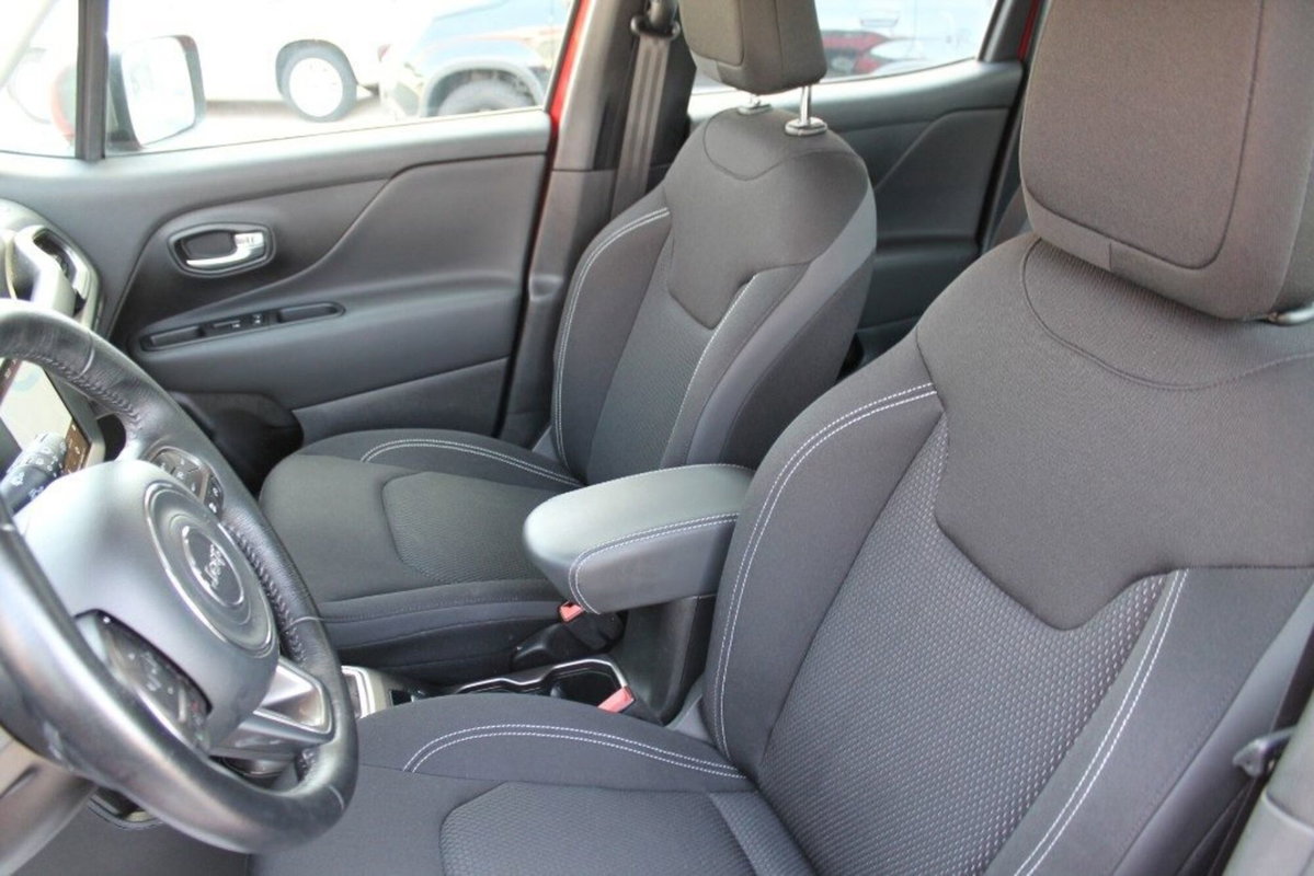 Jeep Renegade 1.6 Mjt DDCT 120 CV Limited (8)