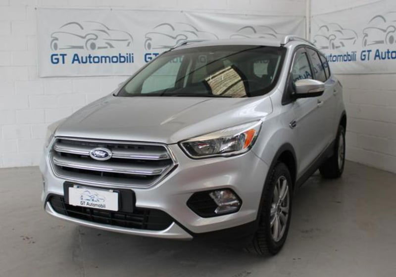 Ford Kuga 1.5 TDCI 120 CV S&S 2WD Powershift Titanium