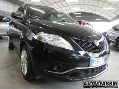 Lancia Ypsilon 1.2 69 CV 5 porte Elefantino usata