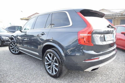 Volvo XC90 D5 AWD Geartronic 7 posti Inscription (3)