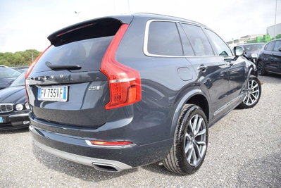 Volvo XC90 D5 AWD Geartronic 7 posti Inscription (4)