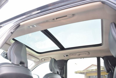 Volvo XC90 D5 AWD Geartronic 7 posti Inscription (6)