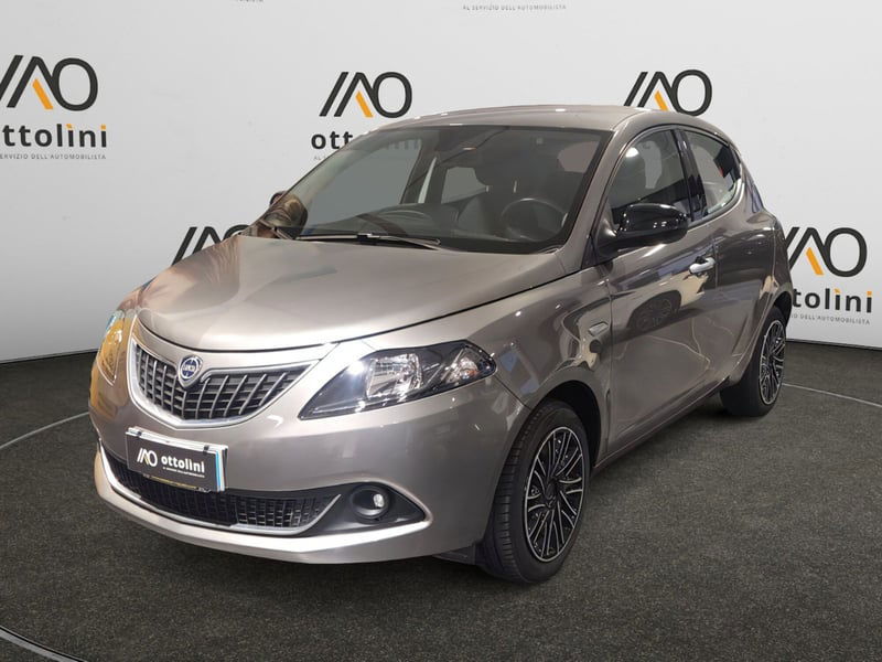 Lancia Ypsilon 1.0 FireFly 5 porte S&S Hybrid Gold Plus