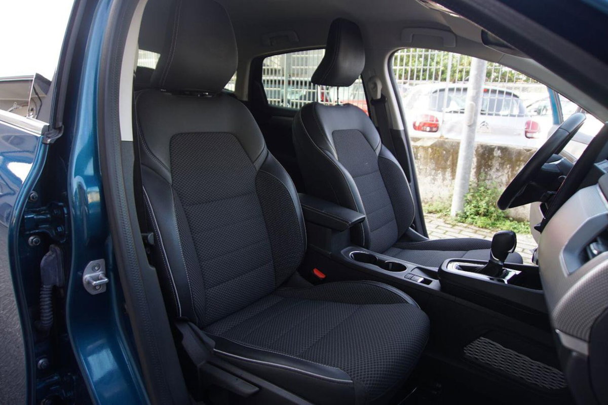 Renault Arkana E-Tech 145 CV Intens (11)